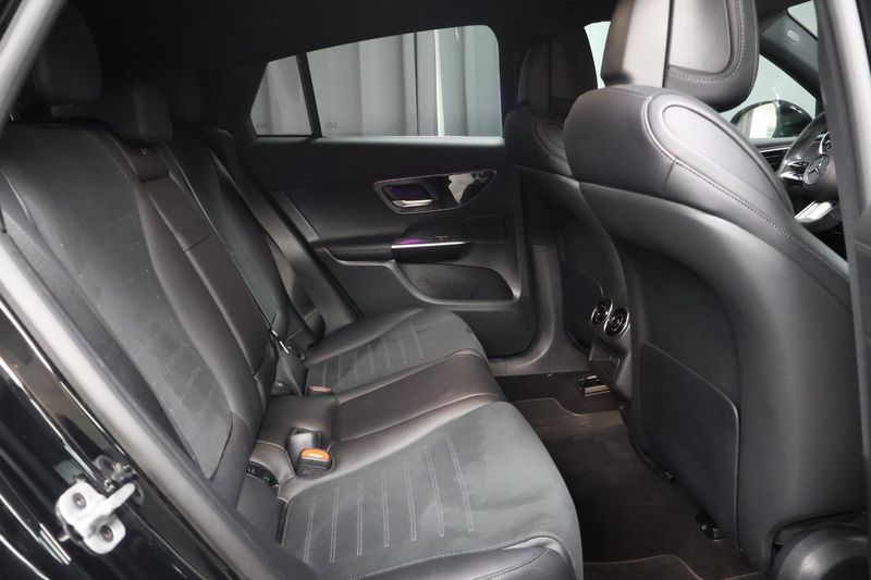 Mercedes GLC300 bild 10
