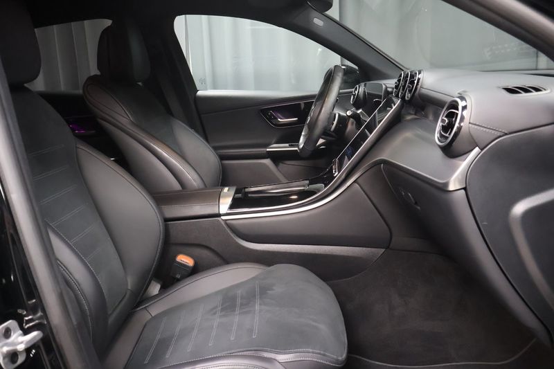 Mercedes GLC300 bild 9