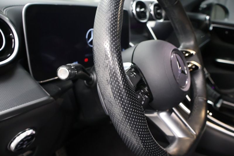 Mercedes GLC300 bild 17
