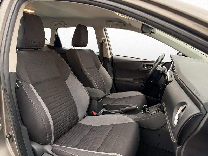 Toyota Auris bild 14