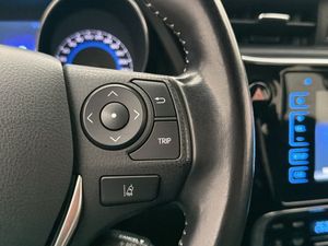 Toyota Auris bild 18
