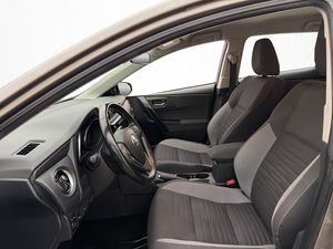Toyota Auris bild 12