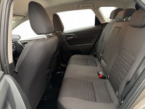 Toyota Auris bild 17
