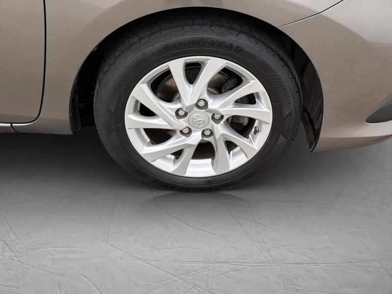 Toyota Auris bild 24