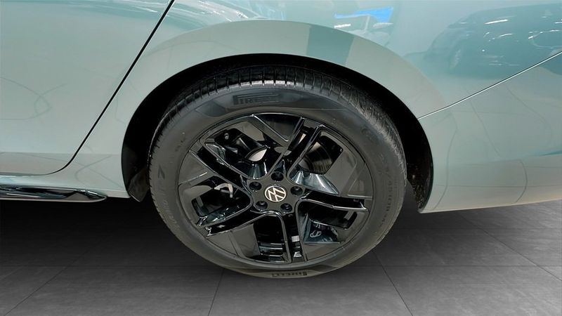 Volkswagen Passat bild 6