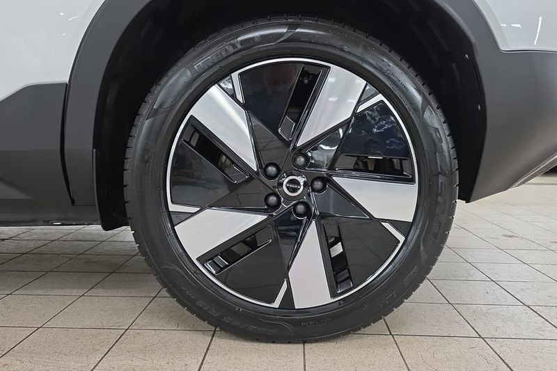 Volvo EX40 bild 17