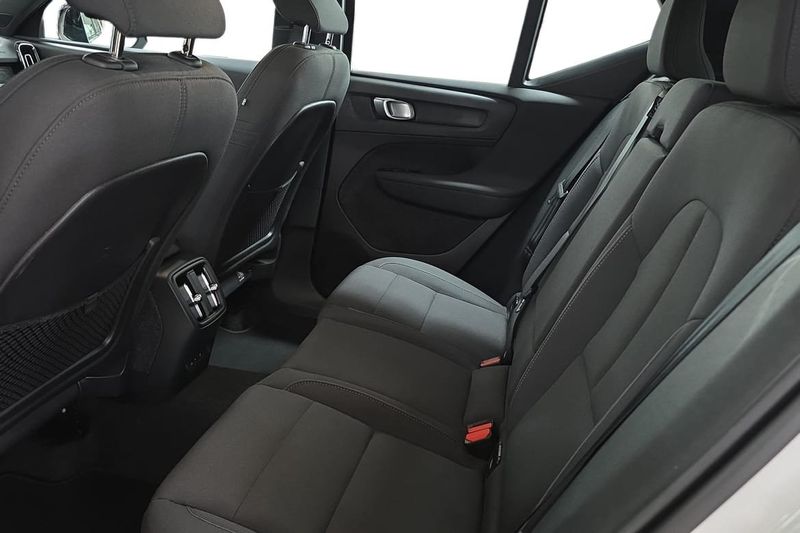Volvo EX40 bild 13