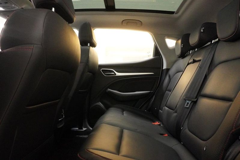 MG ZS EV bild 9