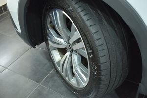 Volkswagen Passat bild 23