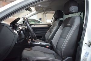 Volkswagen Passat bild 11