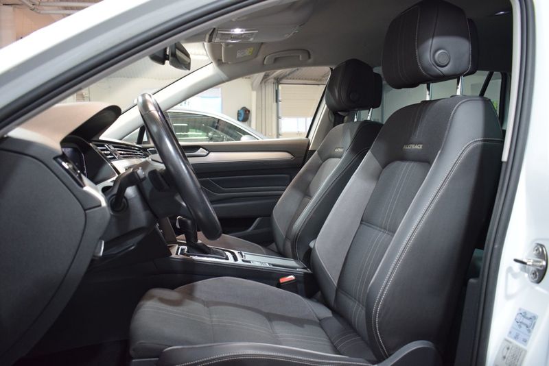 Volkswagen Passat bild 11