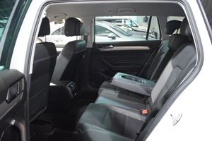 Volkswagen Passat bild 16