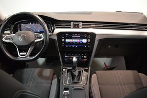 Volkswagen Passat bild 17