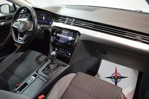 Volkswagen Passat bild 12