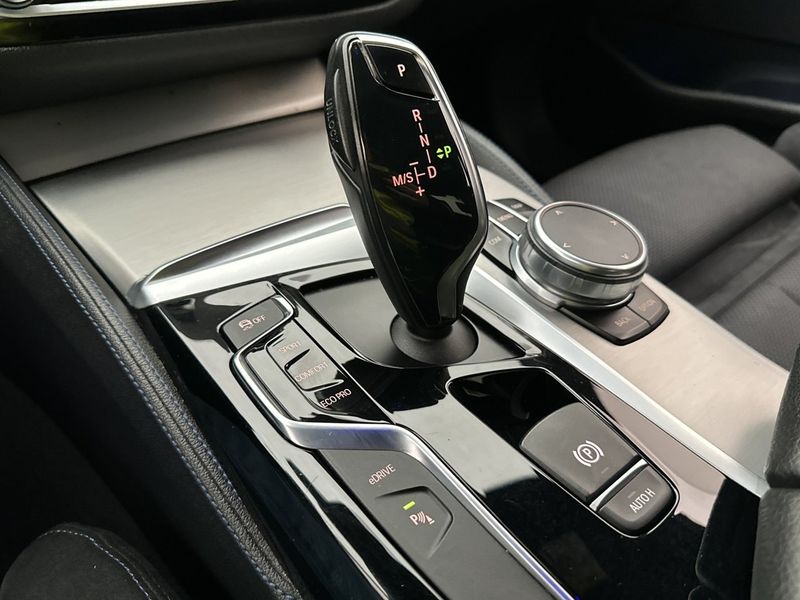BMW 530 bild 23