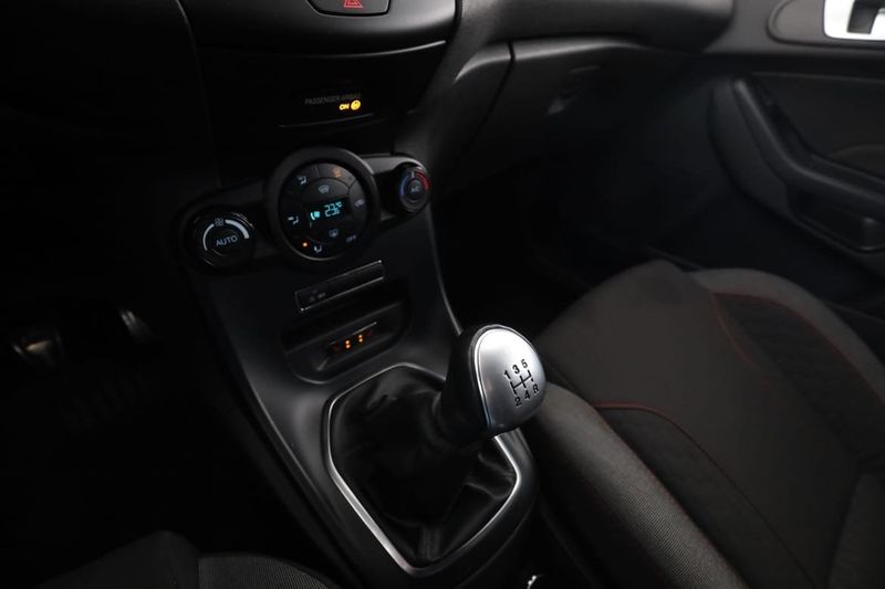 Ford Fiesta bild 22