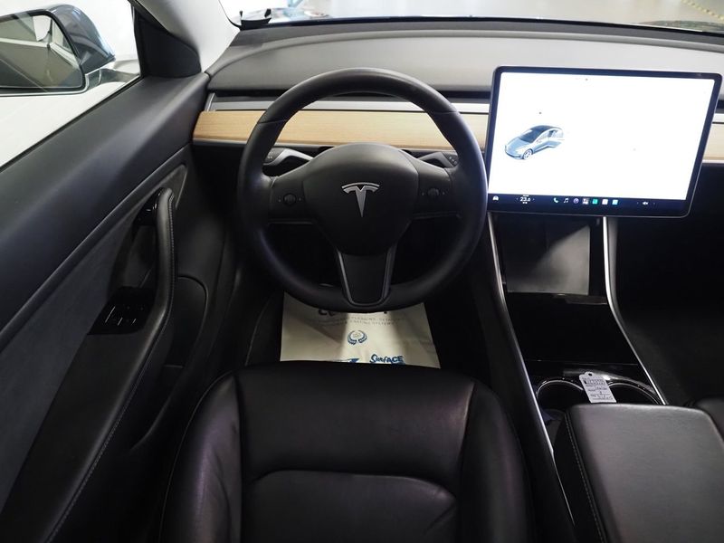 Tesla Model 3 bild 16