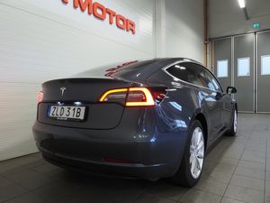 Tesla Model 3 bild 7