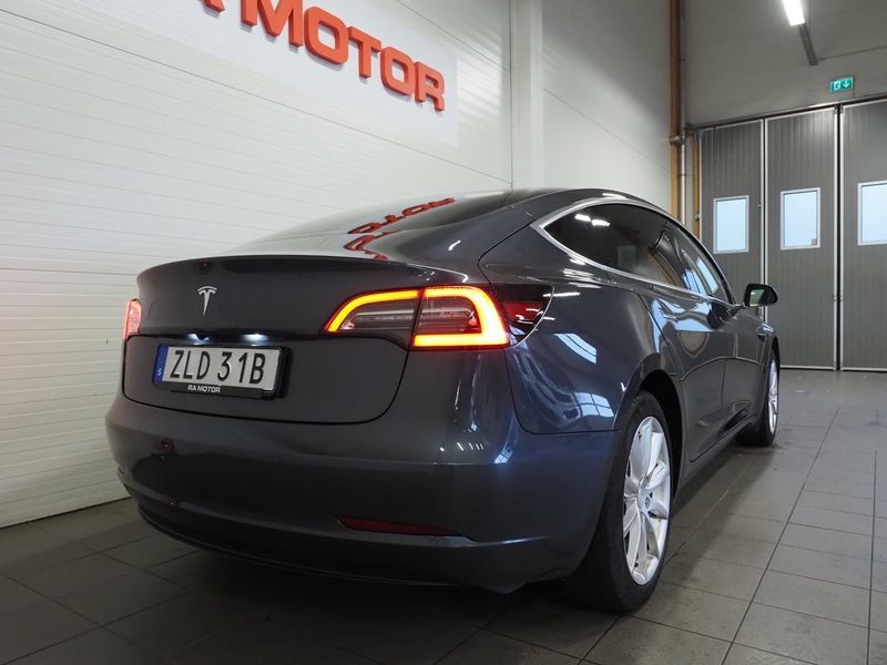 Tesla Model 3 bild 7