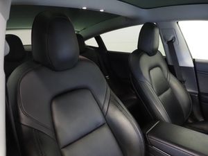 Tesla Model 3 bild 11