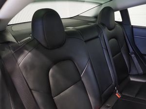 Tesla Model 3 bild 14