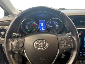 Toyota Auris bild 7