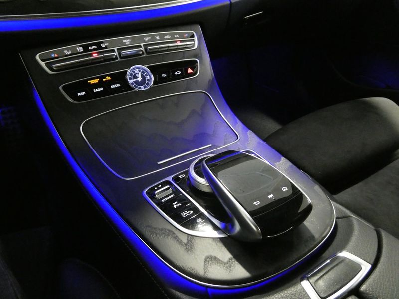 Mercedes E300 bild 13