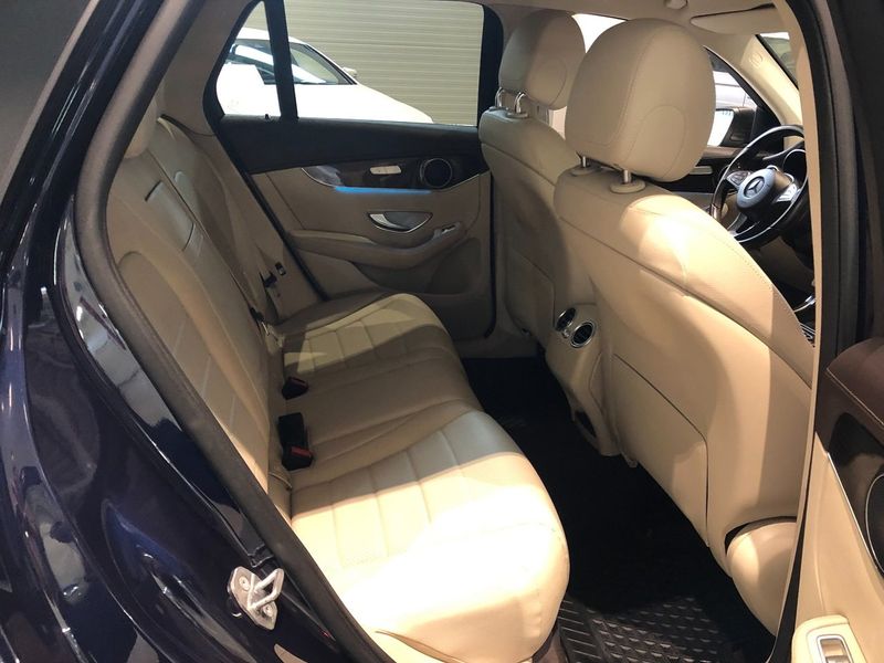 Mercedes GLC220 bild 6