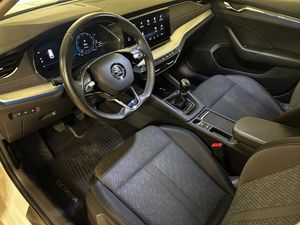 Skoda Octavia bild 2