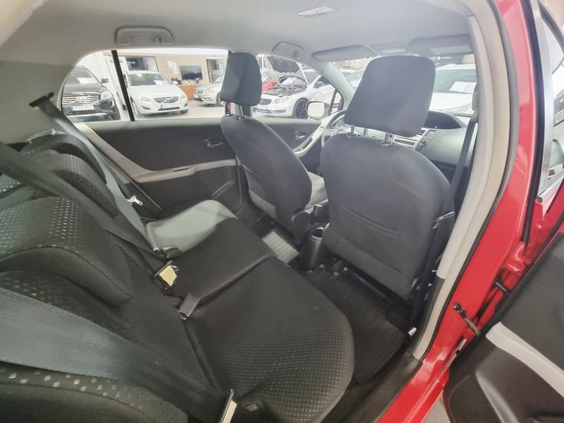 Toyota Yaris bild 19