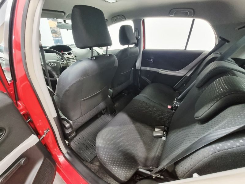 Toyota Yaris bild 10