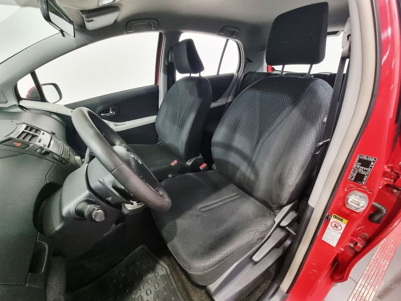 Toyota Yaris bild 7