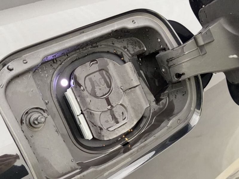 BMW i4 bild 37