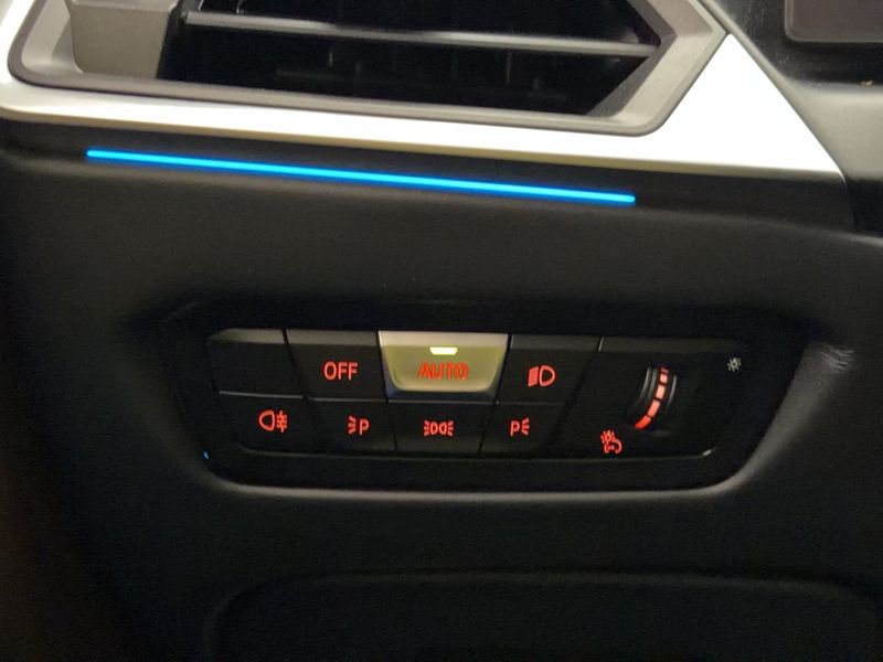 BMW i4 bild 36