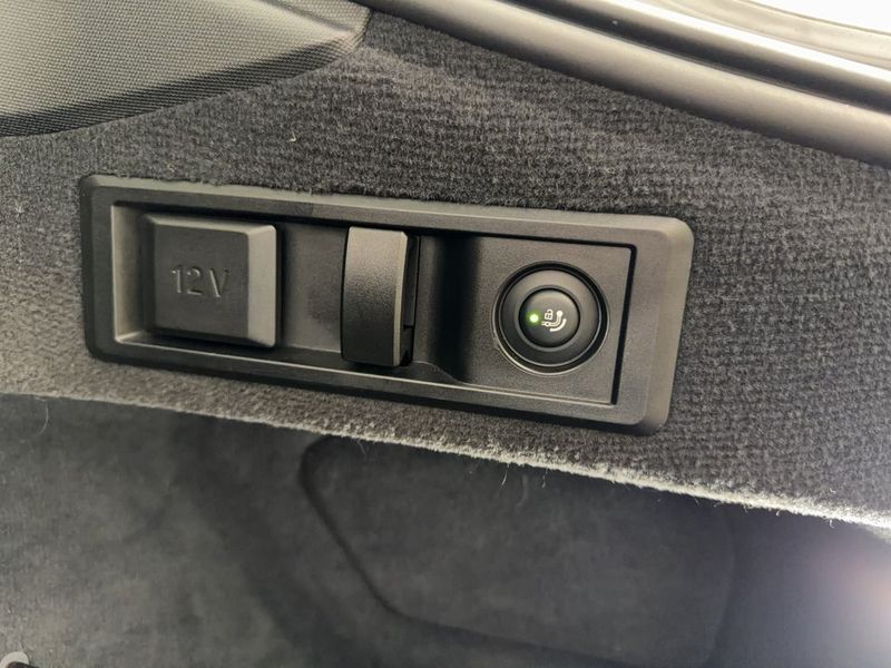 BMW i4 bild 31