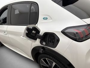 Peugeot e-208 bild 11