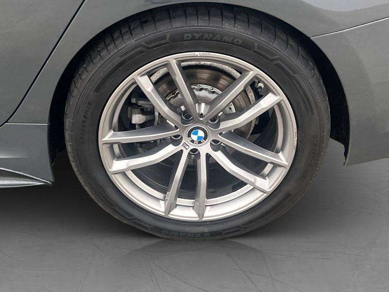 BMW 320 bild 32