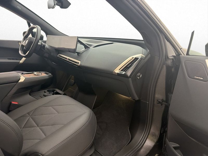 BMW iX bild 32