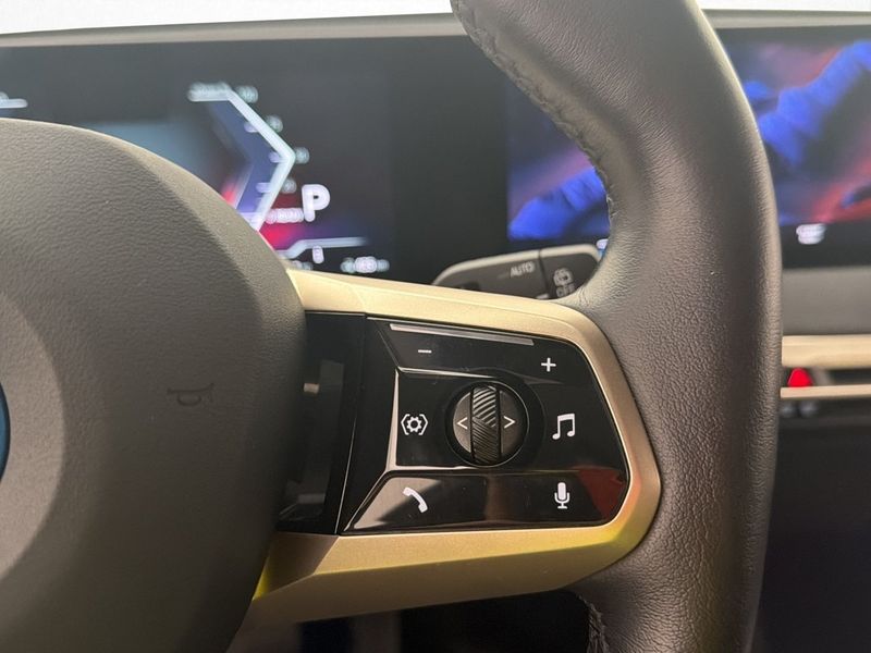 BMW iX bild 19