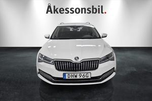 Skoda Superb bild 2