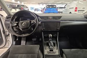 Skoda Superb bild 8