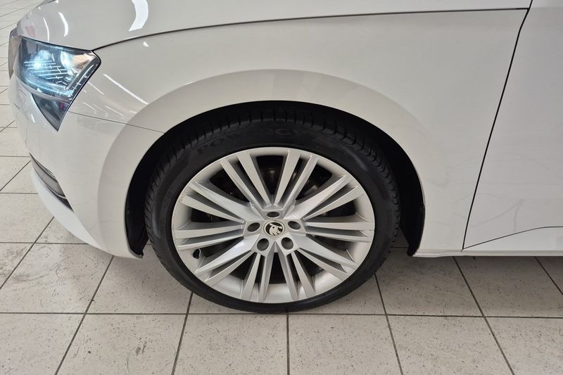 Skoda Superb bild 9