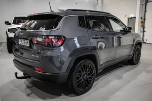 Jeep Compass bild 2