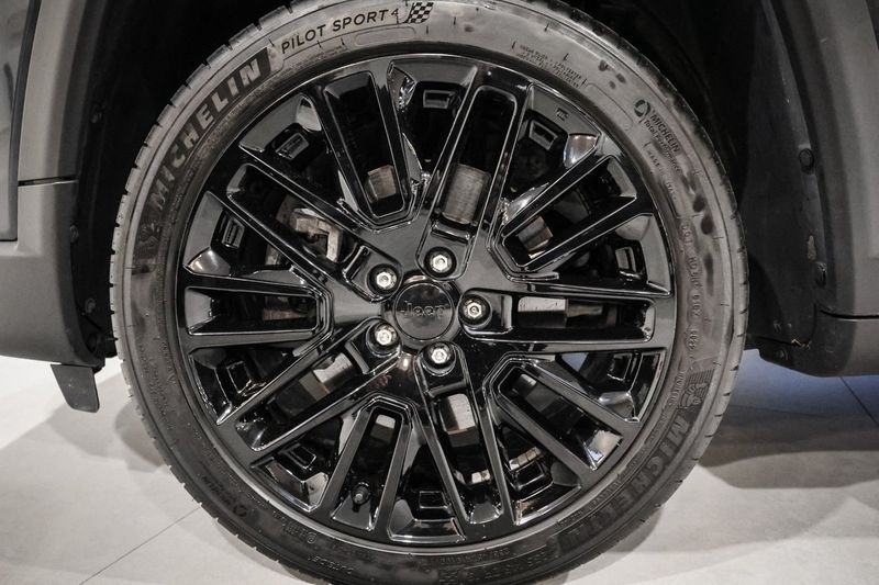 Jeep Compass bild 8