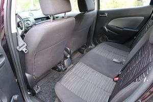 Mazda 2 bild 7
