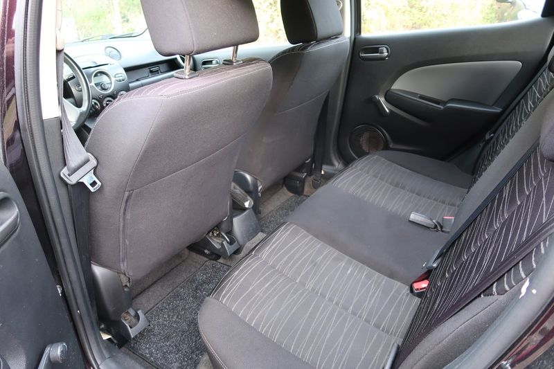 Mazda 2 bild 7