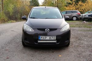 Mazda 2 bild 2