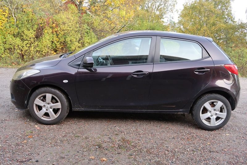 Mazda 2 bild 3