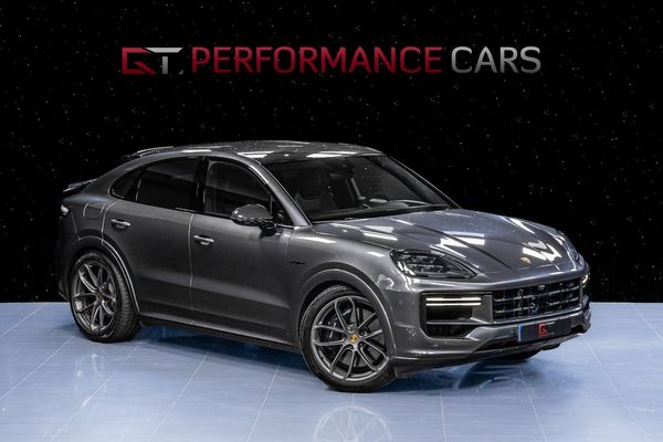 Porsche Cayenne Turbo E-Hyb Coupé 739hk MOMS Lättviktspaket Carbon TV Burm3D - 2024