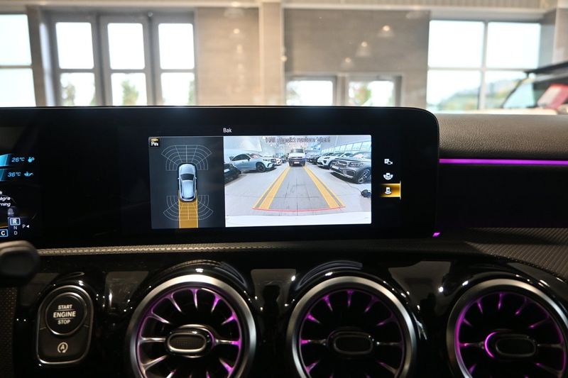 Mercedes A45 AMG bild 27